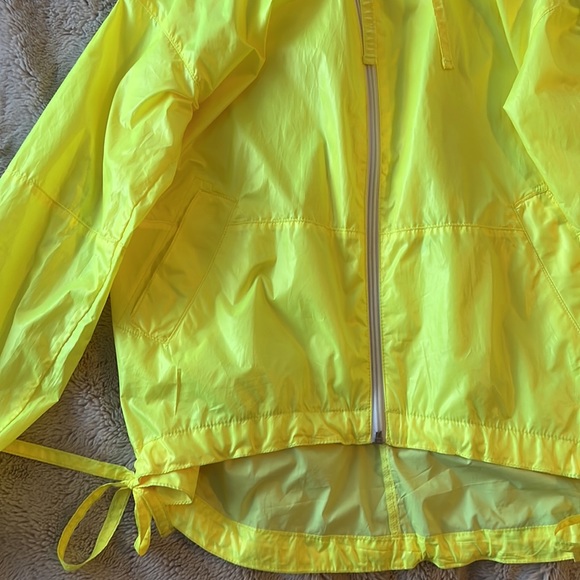 American Eagle Neon Yellow Windbreaker - Picture 2 of 6